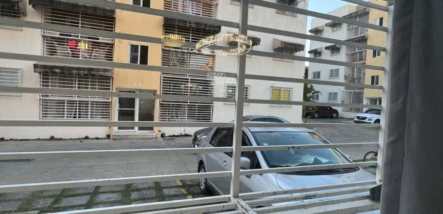 Apartamento en la Jacobo Majluta 2H